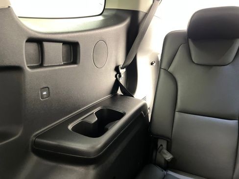 Used 2025 Kia Telluride S image 35