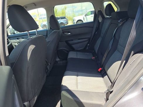 Used 2025 Nissan Rogue SV AWD/4WD image 8