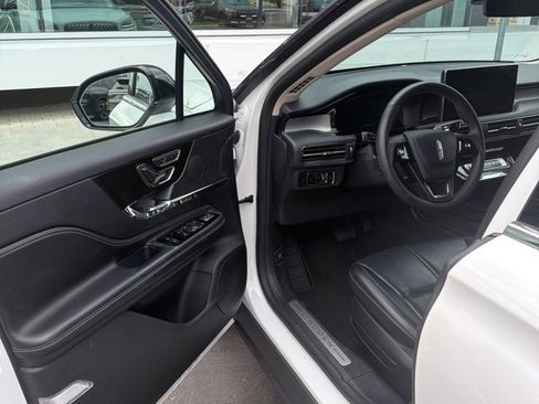 Used 2023 Lincoln Corsair Standard w/ Equipment Group 101A image 13