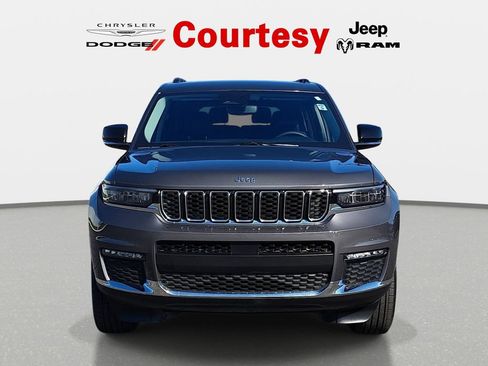 Certified 2023 Jeep Grand Cherokee L Limited AWD/4WD image 9