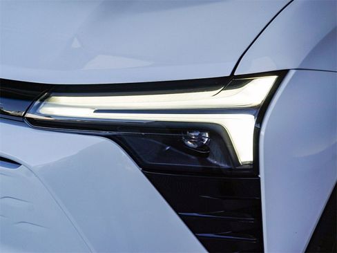 Used 2026 Chevrolet Blazer EV LT image 5