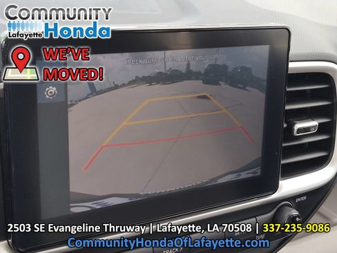 Used 2023 Hyundai Venue SEL FWD image 35