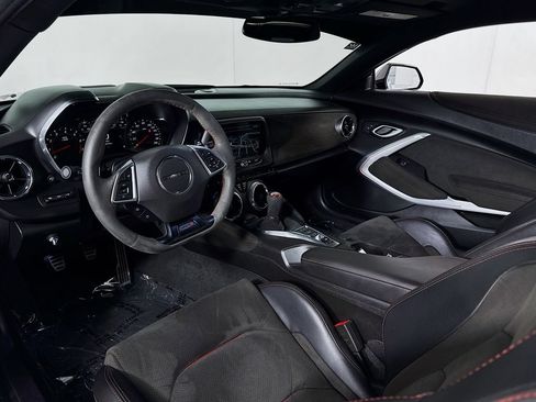Used 2018 Chevrolet Camaro ZL1 RWD image 41