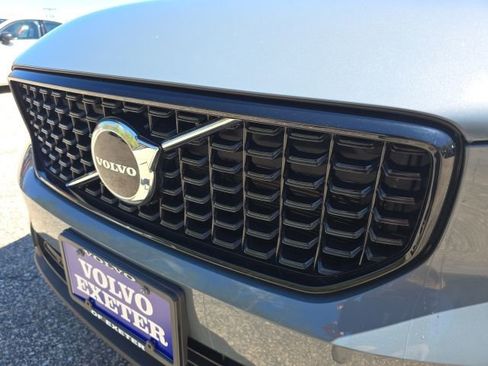 Used 2023 Volvo XC40 B5 Plus w/ Climate Package AWD/4WD image 14