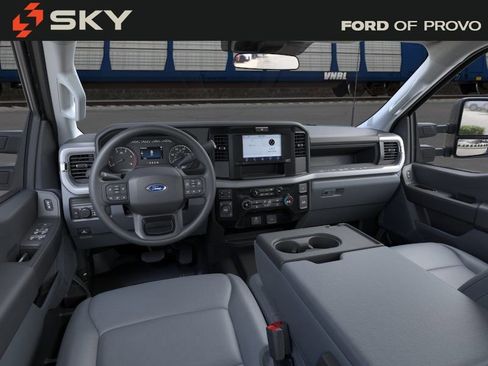 New 2026 Ford F450 4x4 Crew Cab Super Duty image 10