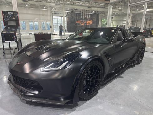 Used 2017 Chevrolet Corvette Grand Sport w/ Carbon Flash Badge Package RWD image 1
