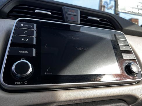 Used 2021 Nissan Versa SV image 25