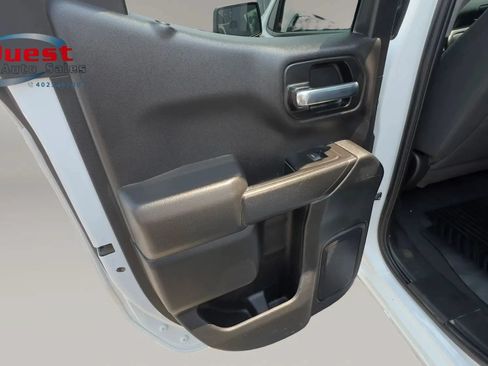 Used 2021 Chevrolet Silverado 1500 LT w/ Fleet Comfort Package AWD/4WD image 19