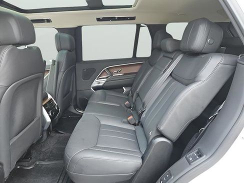 Certified 2025 Land Rover Range Rover Long Wheelbase SE image 23