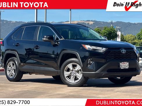 Certified 2022 Toyota RAV4 XLE Premium AWD/4WD image 1