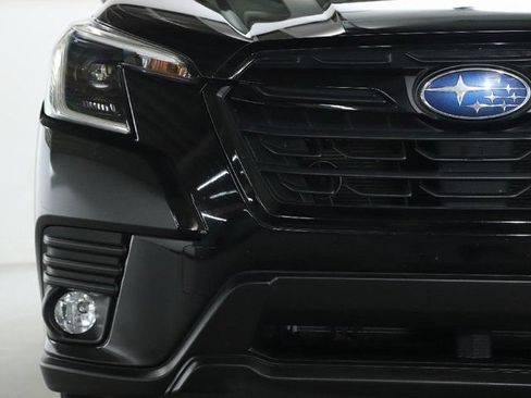 Certified 2023 Subaru Forester Premium AWD/4WD image 6