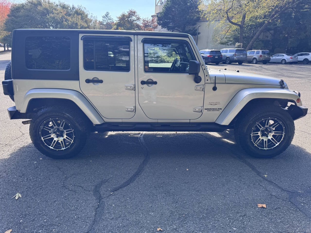 Used 2007 Jeep Wrangler Unlimited Sahara w/ Trailer Tow Group AWD/4WD image 8