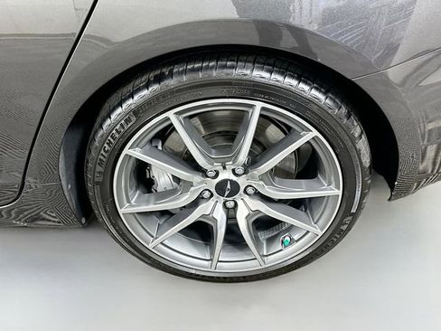 Certified 2025 Genesis G70 2.5T image 31