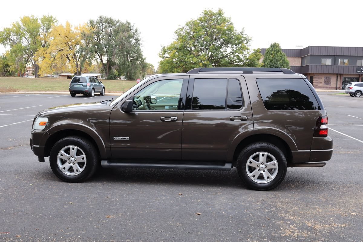 Used 2008 Ford Explorer XLT AWD/4WD image 9