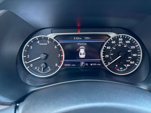 Used 2025 Nissan Sentra SV FWD image 37