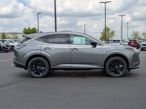 Used 2025 Nissan Murano SV AWD/4WD image 2