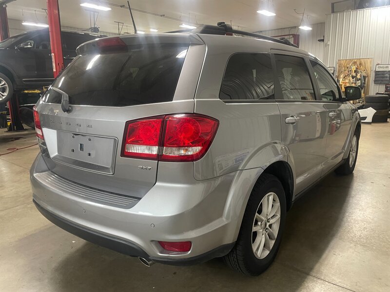Used 2018 Dodge Journey SXT w/ Safe & Sound Group AWD/4WD image 6