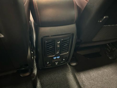 Used 2024 Dodge Durango R/T AWD/4WD image 31