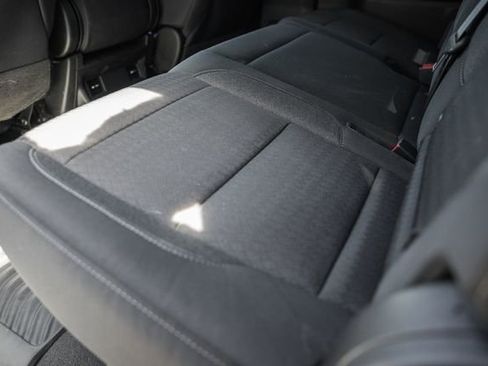 Used 2023 Chevrolet Silverado 1500 Custom image 37