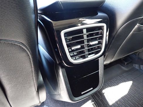 Certified 2023 Lincoln Nautilus AWD w/ Premium Package image 18