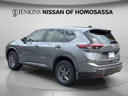 Certified 2026 Nissan Rogue S FWD image 11