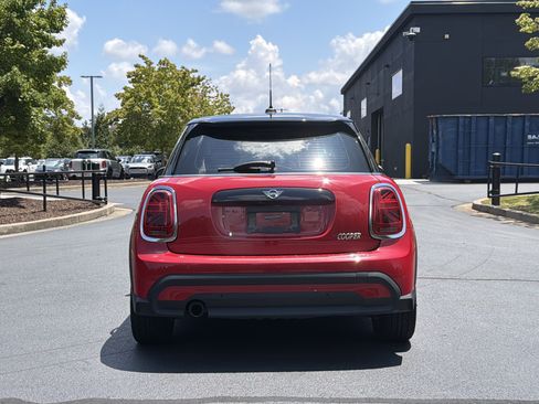 Used 2022 MINI Cooper 4-Door Hardtop FWD image 16