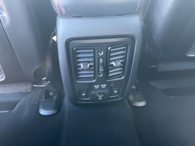 Used 2024 Dodge Durango GT AWD/4WD image 30