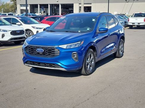 Certified 2023 Ford Escape ST-Line Select w/ Tech Pack #1 AWD/4WD image 2