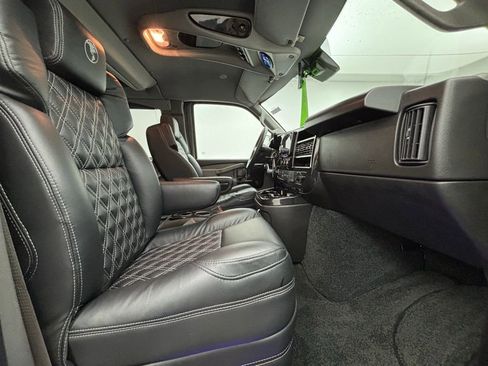 New 2025 GMC Savana 2500 Explorer Limited SE image 25
