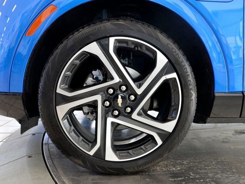 Used 2025 Chevrolet Equinox EV LT w/ Convenience Package II image 10