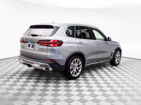 New 2026 BMW X5 xDrive50e w/ Executive Package image 6