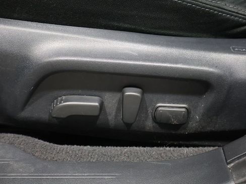 Used 2017 Subaru Outback 2.5i Premium image 12