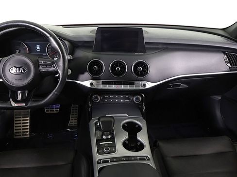 Used 2018 Kia Stinger GT2 AWD/4WD image 42