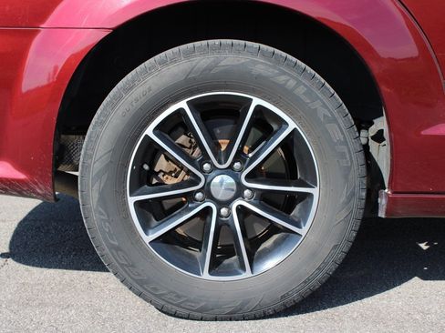 Used 2019 Dodge Grand Caravan GT image 35