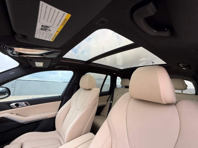 Used 2021 BMW X5 sDrive40i w/ Convenience Package RWD image 29