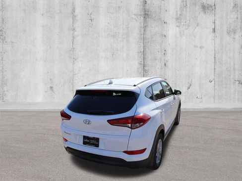 Used 2018 Hyundai Tucson SEL Plus FWD image 7