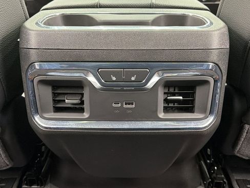 Used 2025 GMC Sierra 3500 Denali w/ Denali Reserve Package image 43