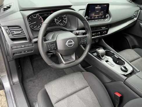 New 2026 Nissan Rogue SV image 10
