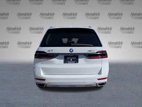Certified 2025 BMW X7 xDrive40i w/ Premium Package image 9