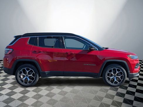 Used 2025 Jeep Compass Limited AWD/4WD image 6