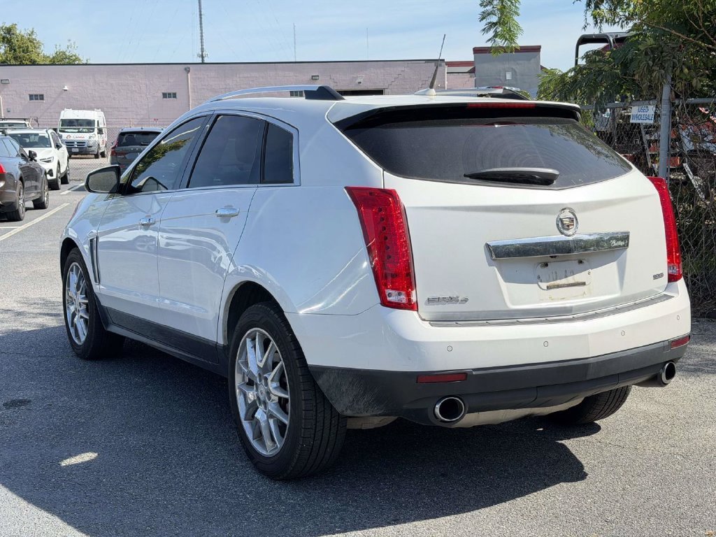 Used 2014 Cadillac SRX Performance w/ Driver Awareness Package AWD/4WD image 3