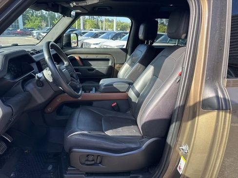 Used 2021 Land Rover Defender 90 X image 18
