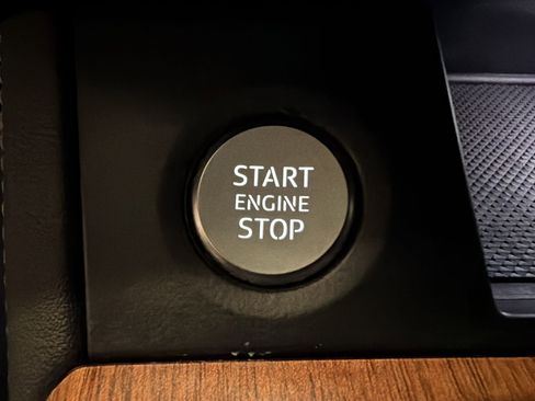 Used 2022 Audi Q5 2.0T Premium Plus w/ Premium Plus Package image 23