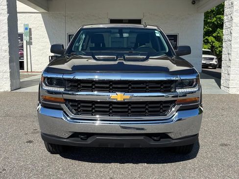 Used 2019 Chevrolet Silverado 1500 LT AWD/4WD image 22