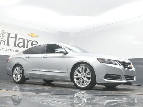 Used 2015 Chevrolet Impala LTZ image 2