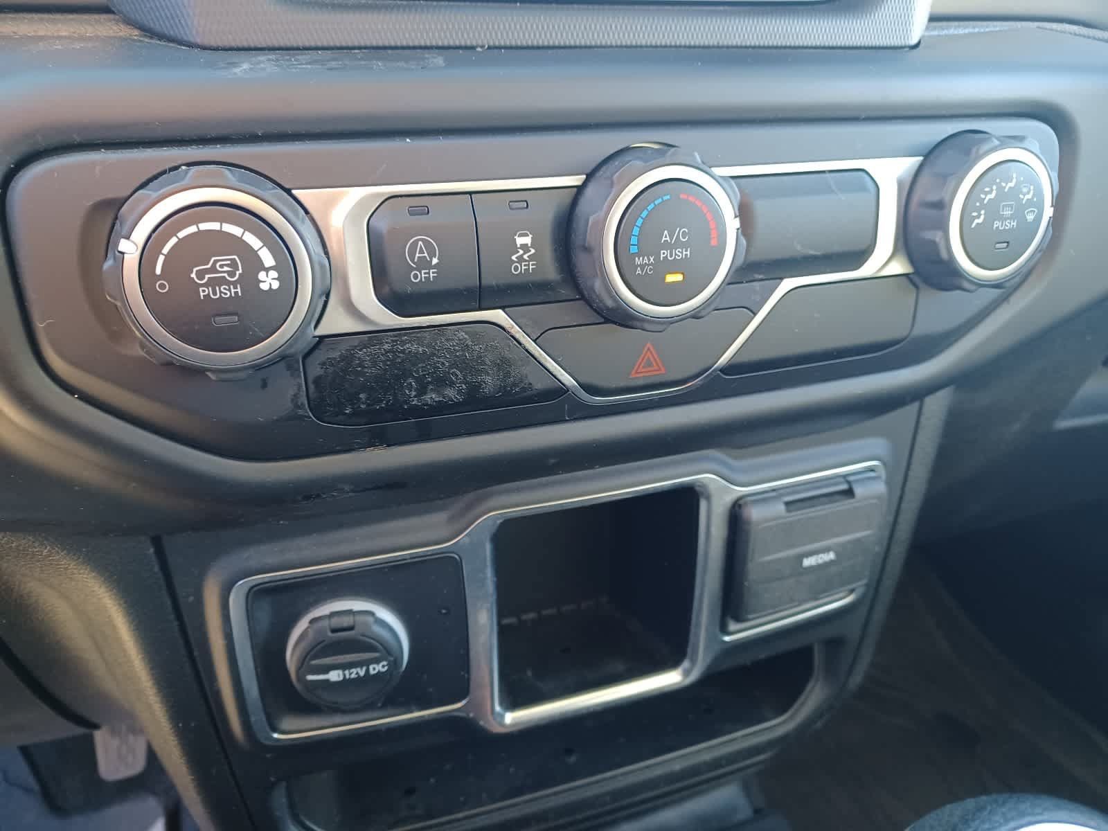 Used 2020 Jeep Wrangler Unlimited Sport AWD/4WD image 11