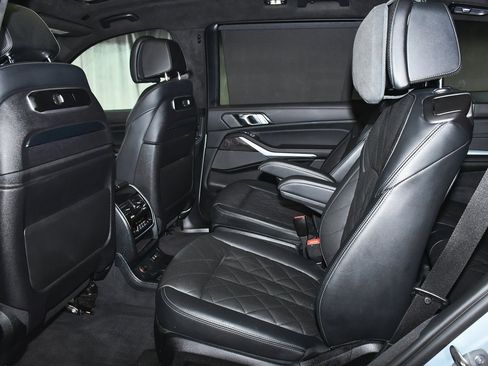 Used 2023 BMW X7 xDrive40i w/ M Sport Package image 69