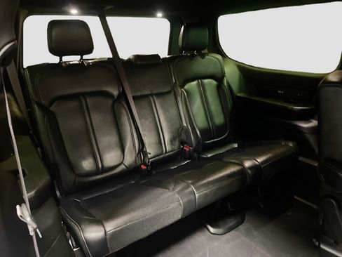 Used 2022 Jeep Wagoneer Series III w/ Premium Group I image 29