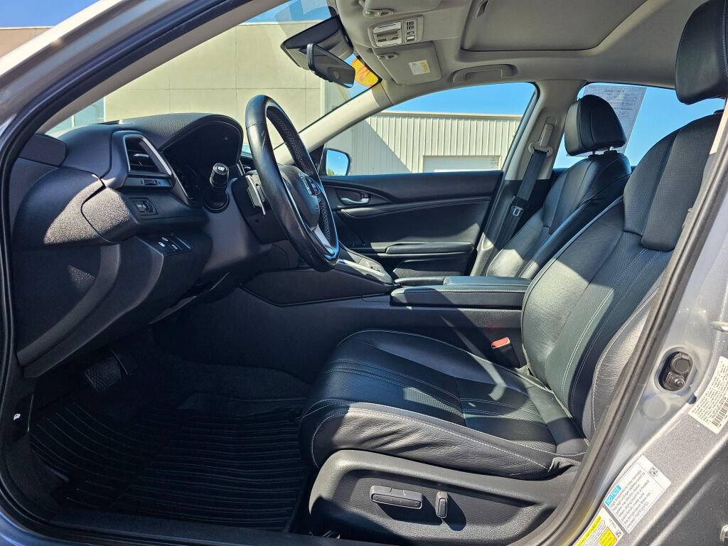 Used 2020 Honda Insight Touring image 12