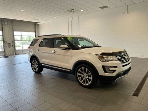 Used 2017 Ford Explorer Limited AWD/4WD image 6